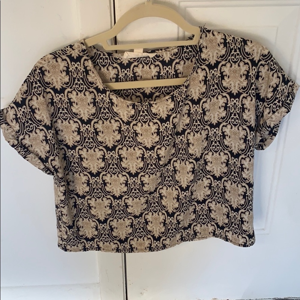 Slightly cropped blouse